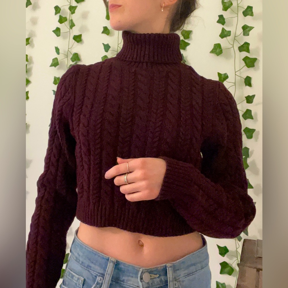 Chic turtleneck cable knit sweater